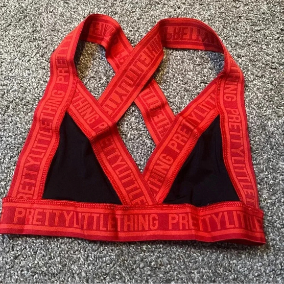 PrettyLittleThing Red Band Logo active Sports Bra Size 6 - Picture 3 of 5